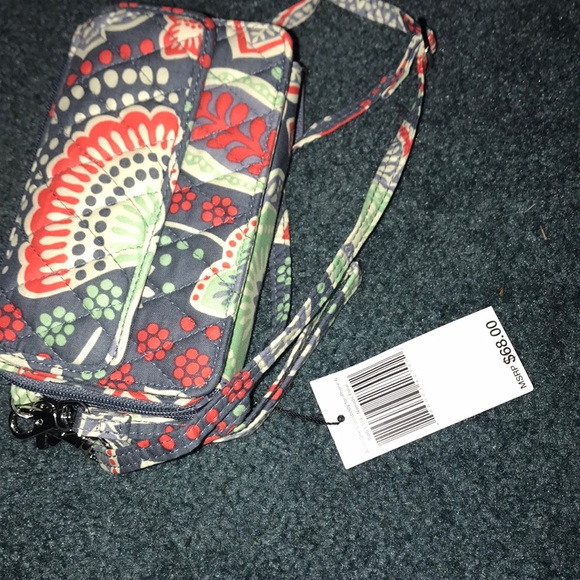 Vera Bradley - Picture 4 of 4